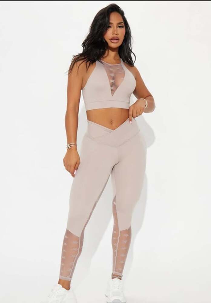 All Star Mesh Sports Bra and leggings -
Mocha
Qty: 1
Size: L